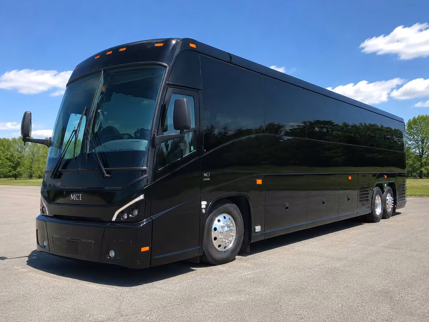 charterbusbakersfield com lets you book school field trip and sports team transportation in bakersfield