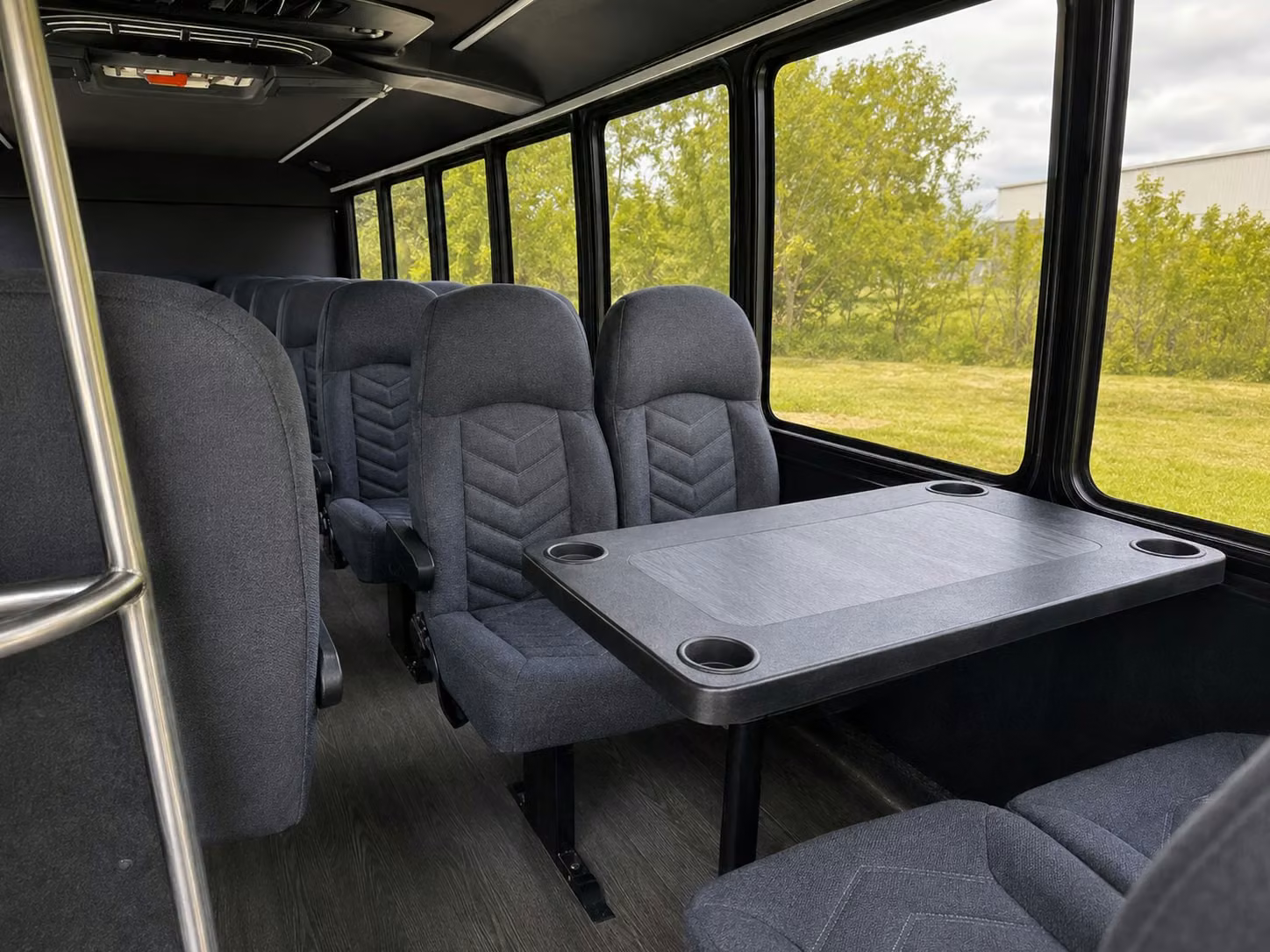 minibus rentals for bakersfield youth groups and small ministries