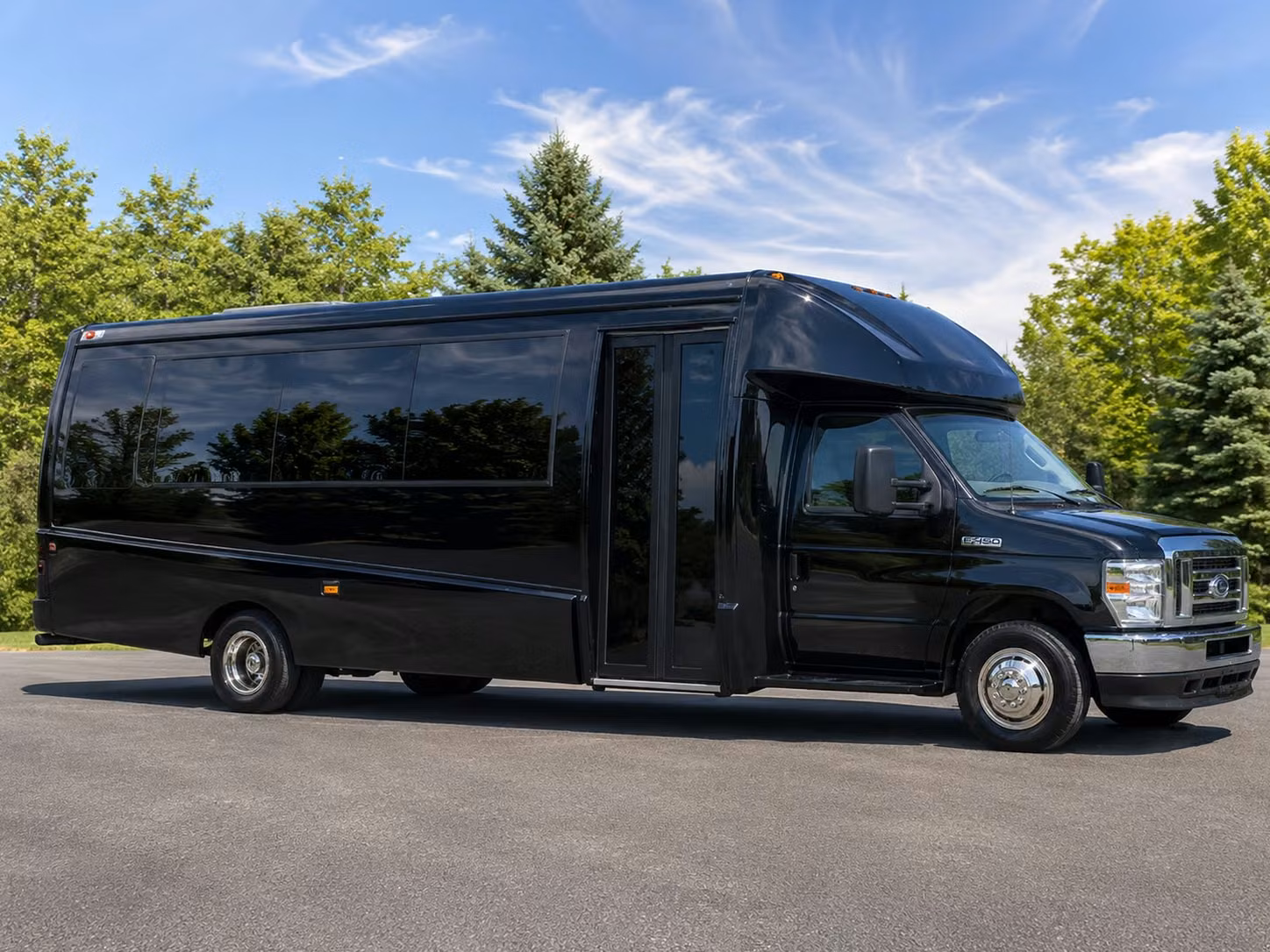 minibus rentals for prom in bakersfield that fit every group size and budget